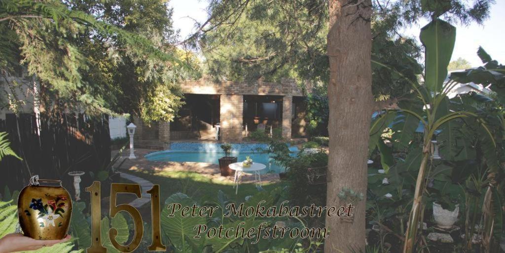 Just Tiffany Guest House & Conference Facility พ็อตเชฟสตรูม ภายนอก รูปภาพ